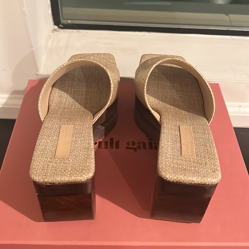 Cult Gaia Platform Sandal - Picture 8 of 12